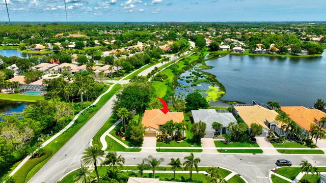 9725 Asti Lane, Lake Worth, FL 33467