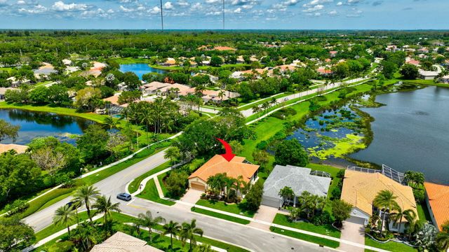 9725 Asti Lane, Lake Worth, FL 33467