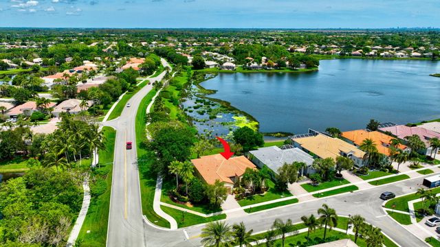 9725 Asti Lane, Lake Worth, FL 33467