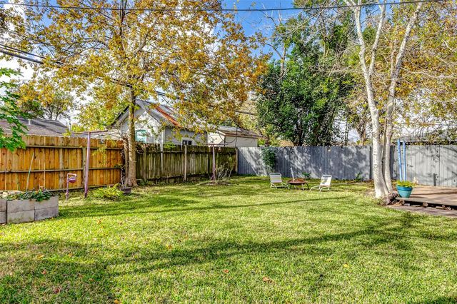 3704 Malone Drive, Pasadena, TX 77503