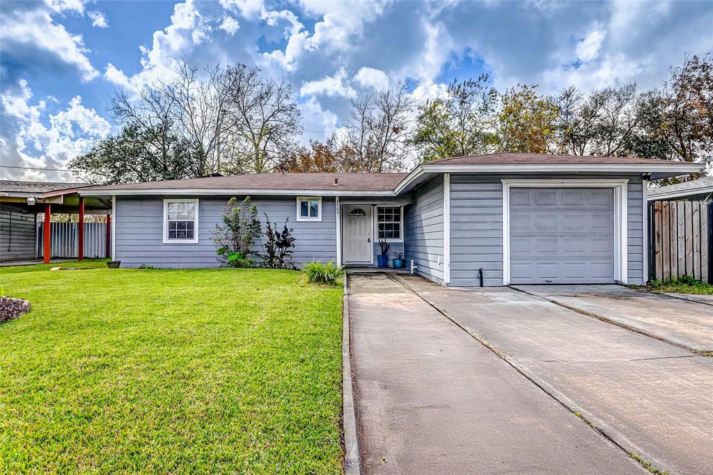 3704 Malone Drive, Pasadena, TX 77503
