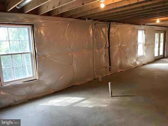 120 RIDGE TOP LN., Linden, VA 22642