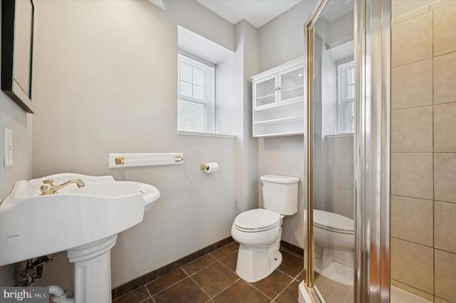 191 MAIDEN ST, Philadelphia, PA 19127