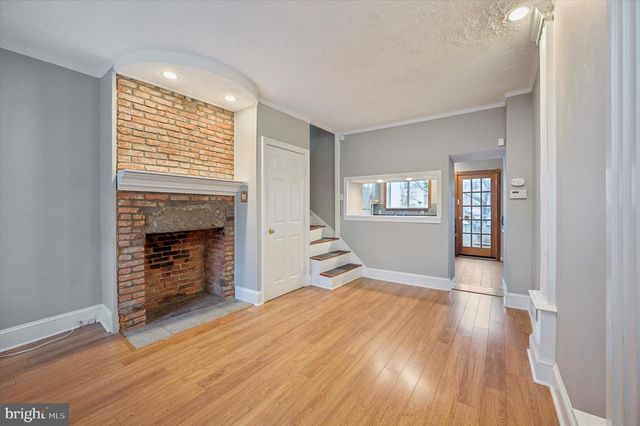 191 MAIDEN ST, Philadelphia, PA 19127