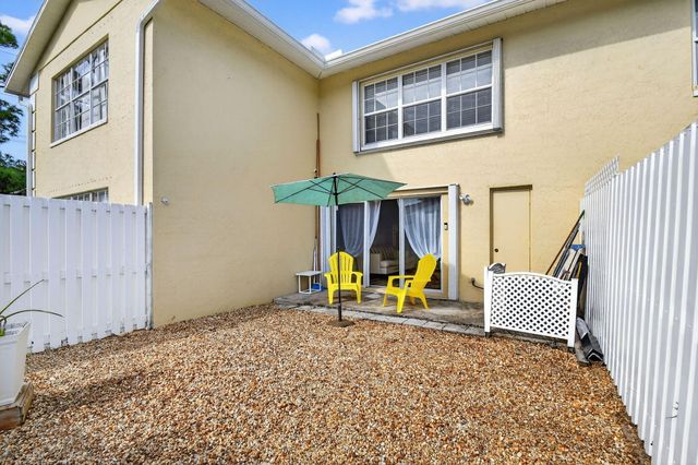 212 Foxtail Drive G, Greenacres, FL 33415