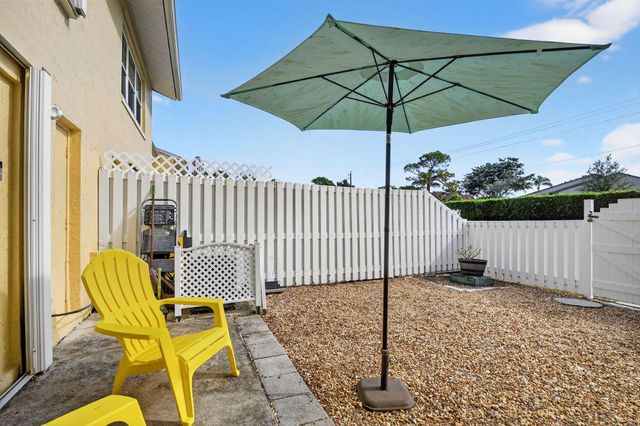 212 Foxtail Drive G, Greenacres, FL 33415