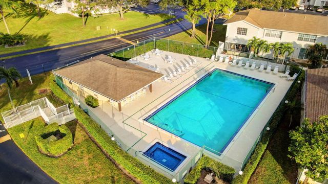 212 Foxtail Drive G, Greenacres, FL 33415