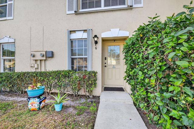 212 Foxtail Drive G, Greenacres, FL 33415