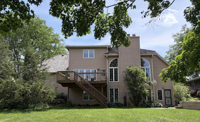 5908 Schumann Drive, Fitchburg, WI 53711