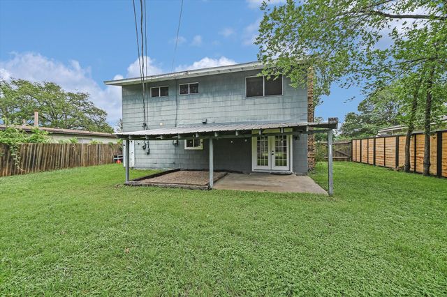 4904 Creekline DR, Austin, TX 78745