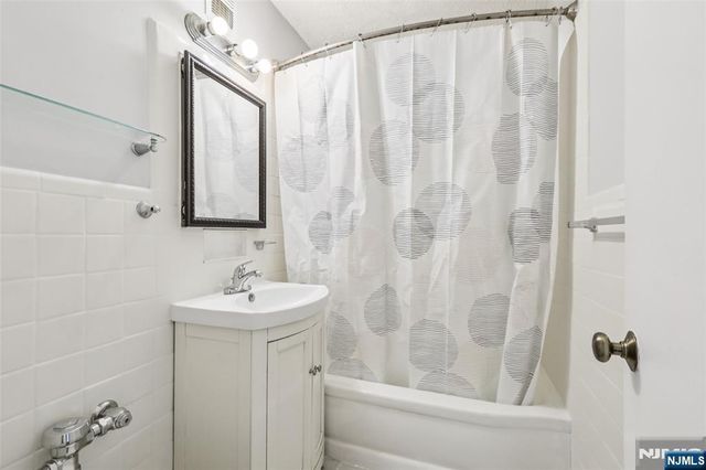 1450 Palisade Avenue 5J, Fort Lee, NJ 07024