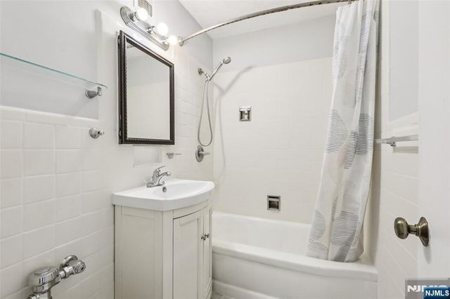 1450 Palisade Avenue 5J, Fort Lee, NJ 07024