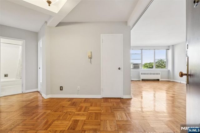 1450 Palisade Avenue 5J, Fort Lee, NJ 07024