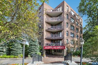 1450 Palisade Avenue 5J, Fort Lee, NJ 07024