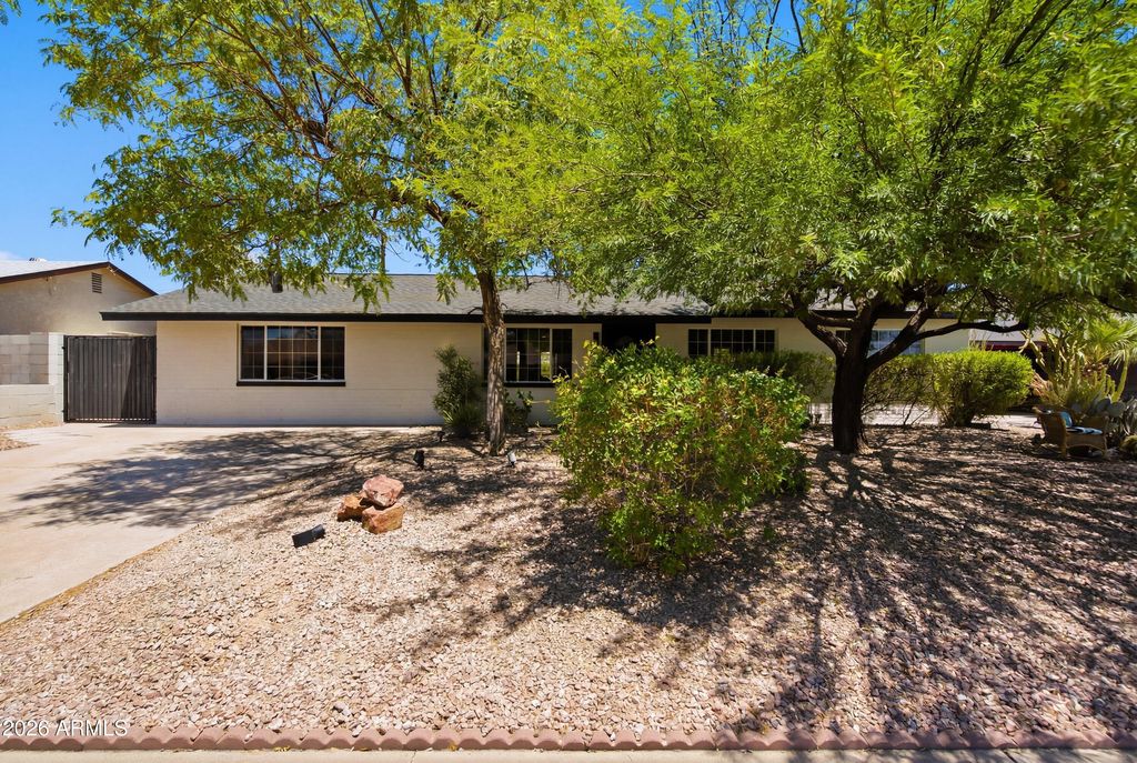 18 E GARFIELD Street, Tempe, AZ 85288 — photo 2