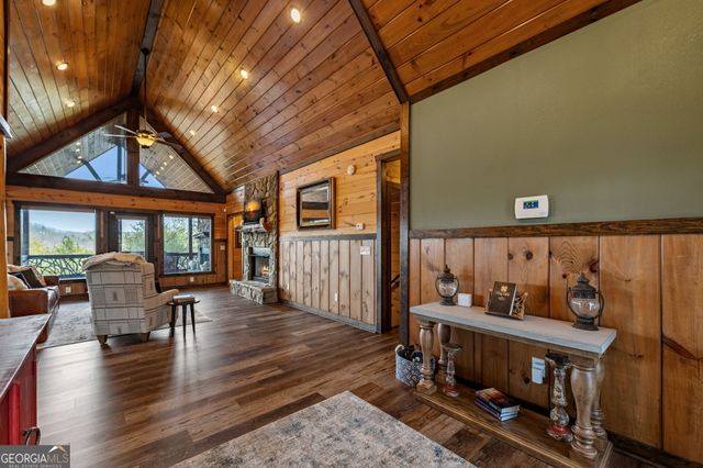 360 Hope Drive, Blue Ridge, GA 30513