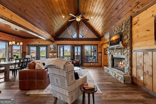 360 Hope Drive, Blue Ridge, GA 30513