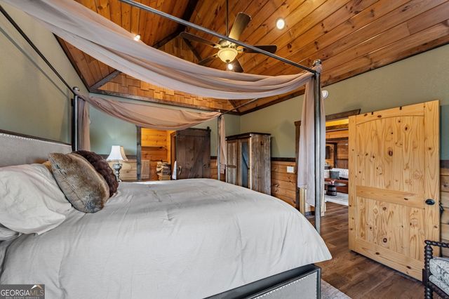 360 Hope Drive, Blue Ridge, GA 30513