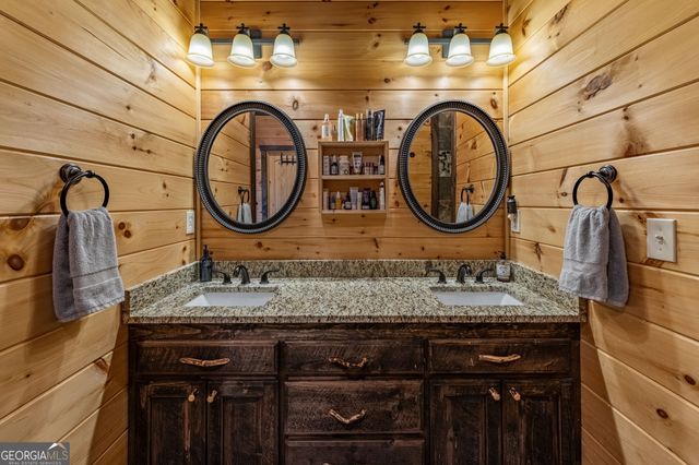 360 Hope Drive, Blue Ridge, GA 30513