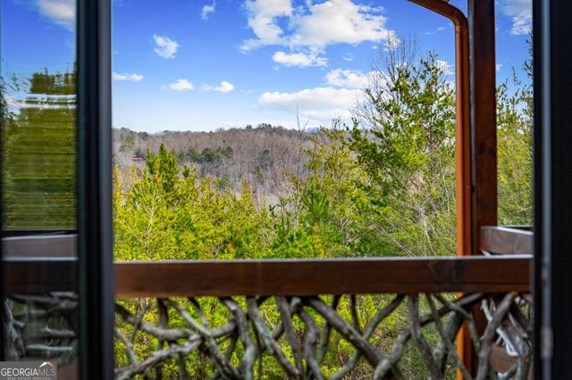 360 Hope Drive, Blue Ridge, GA 30513