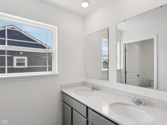 7909 Magnolia Street, New Palestine, IN 46163