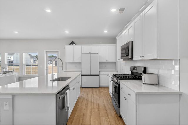 105 Bay Eddy Court, Summerville, SC 29485