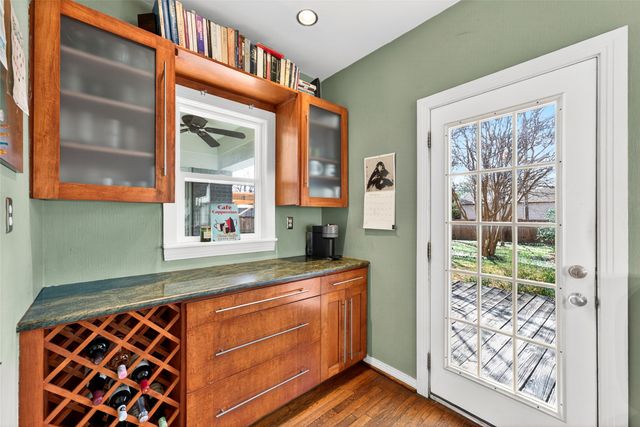 6844 Clayton Avenue, Dallas, TX 75214