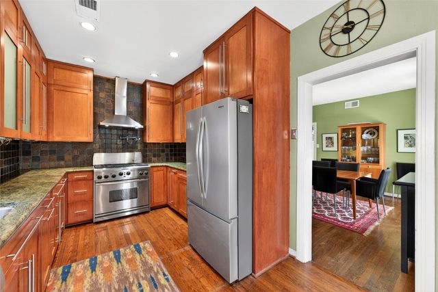 6844 Clayton Avenue, Dallas, TX 75214