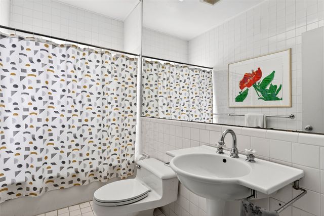 6844 Clayton Avenue, Dallas, TX 75214