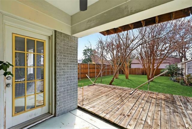 6844 Clayton Avenue, Dallas, TX 75214