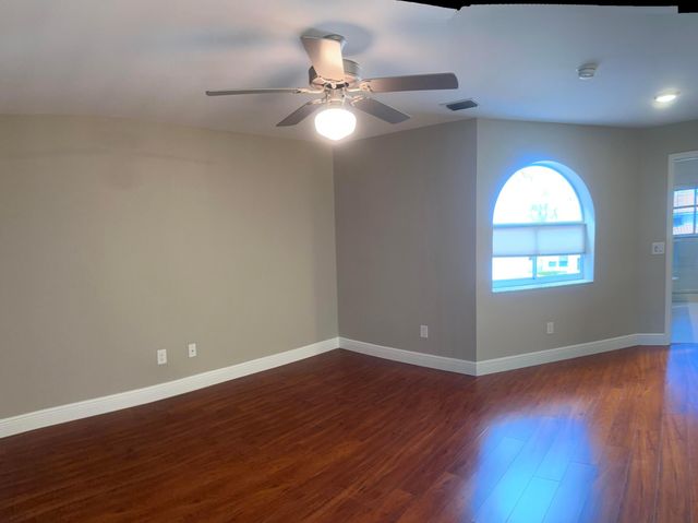 10458 Lake Vista Circle, Boca Raton, FL 33498