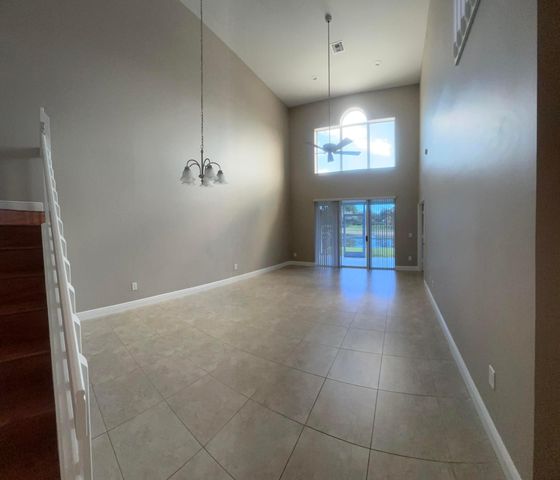 10458 Lake Vista Circle, Boca Raton, FL 33498