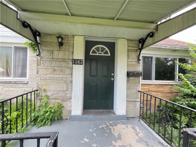 1367 Catalpa Drive, Dayton, OH 45406