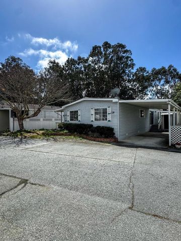 77 Creekside Drive, Half Moon Bay, CA 94019