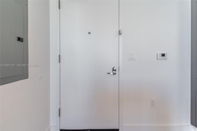 227 NE 2nd St 2004, Miami, FL 33132