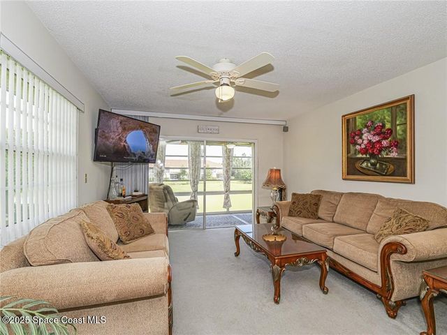 1 Vista Palm Lane 207, Vero Beach, FL 32962