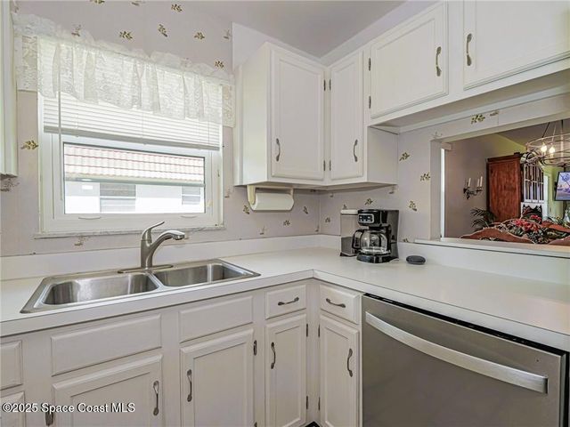 1 Vista Palm Lane 207, Vero Beach, FL 32962