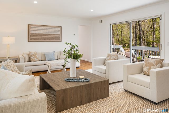 171 Proprietors Crossing, New Canaan, CT 06840