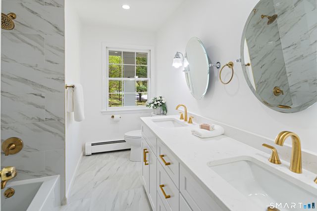 171 Proprietors Crossing, New Canaan, CT 06840