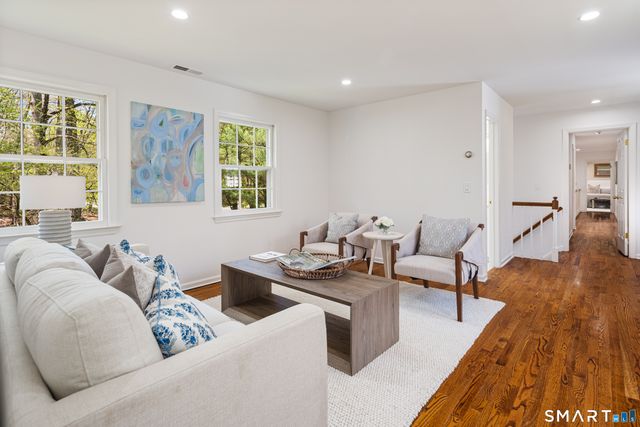 171 Proprietors Crossing, New Canaan, CT 06840