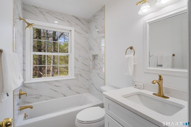 171 Proprietors Crossing, New Canaan, CT 06840