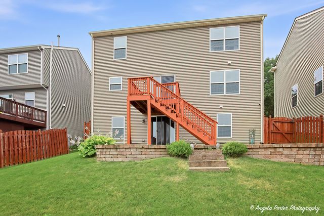 60 S Cornerstone Street, Volo, IL 60020