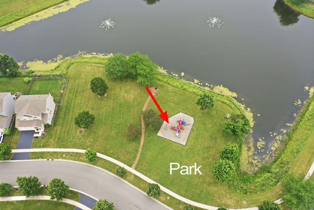 60 S Cornerstone Street, Volo, IL 60020