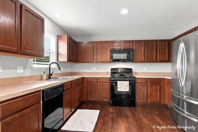 60 S Cornerstone Street, Volo, IL 60020