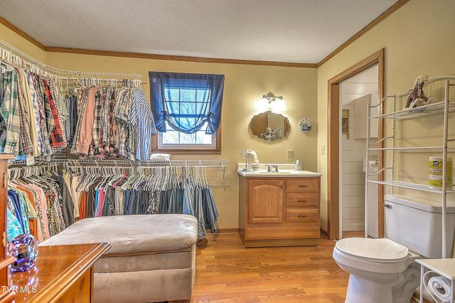 215 Taylor Road, Blountville, TN 37617