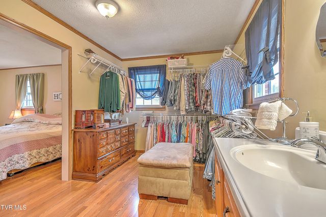 215 Taylor Road, Blountville, TN 37617