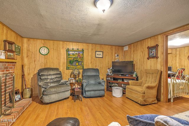 215 Taylor Road, Blountville, TN 37617