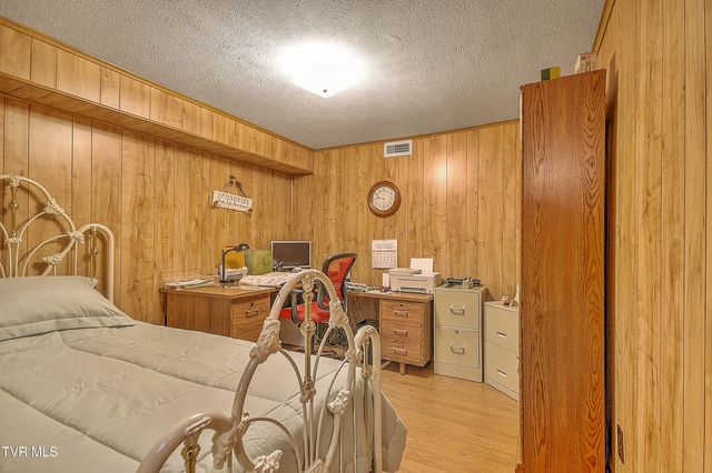 215 Taylor Road, Blountville, TN 37617