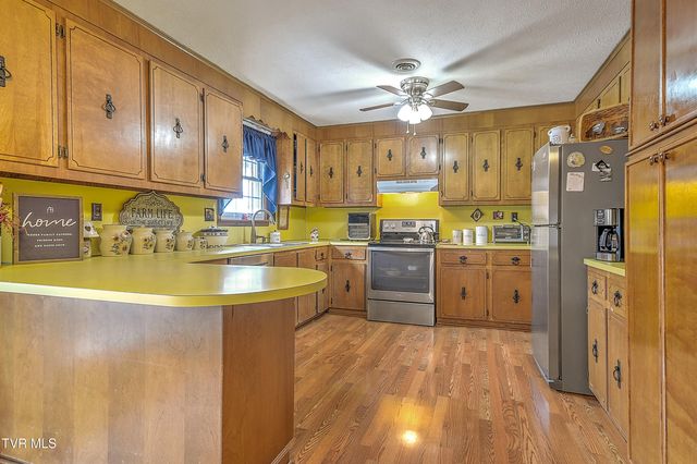 215 Taylor Road, Blountville, TN 37617