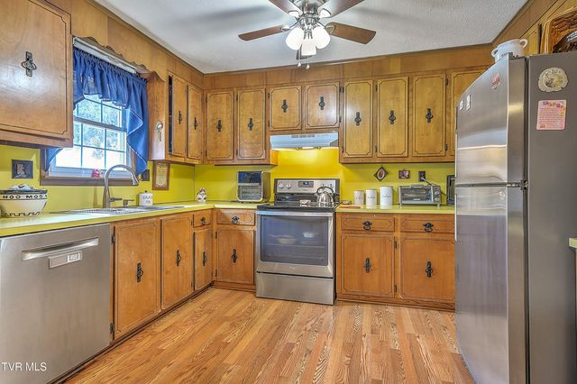 215 Taylor Road, Blountville, TN 37617